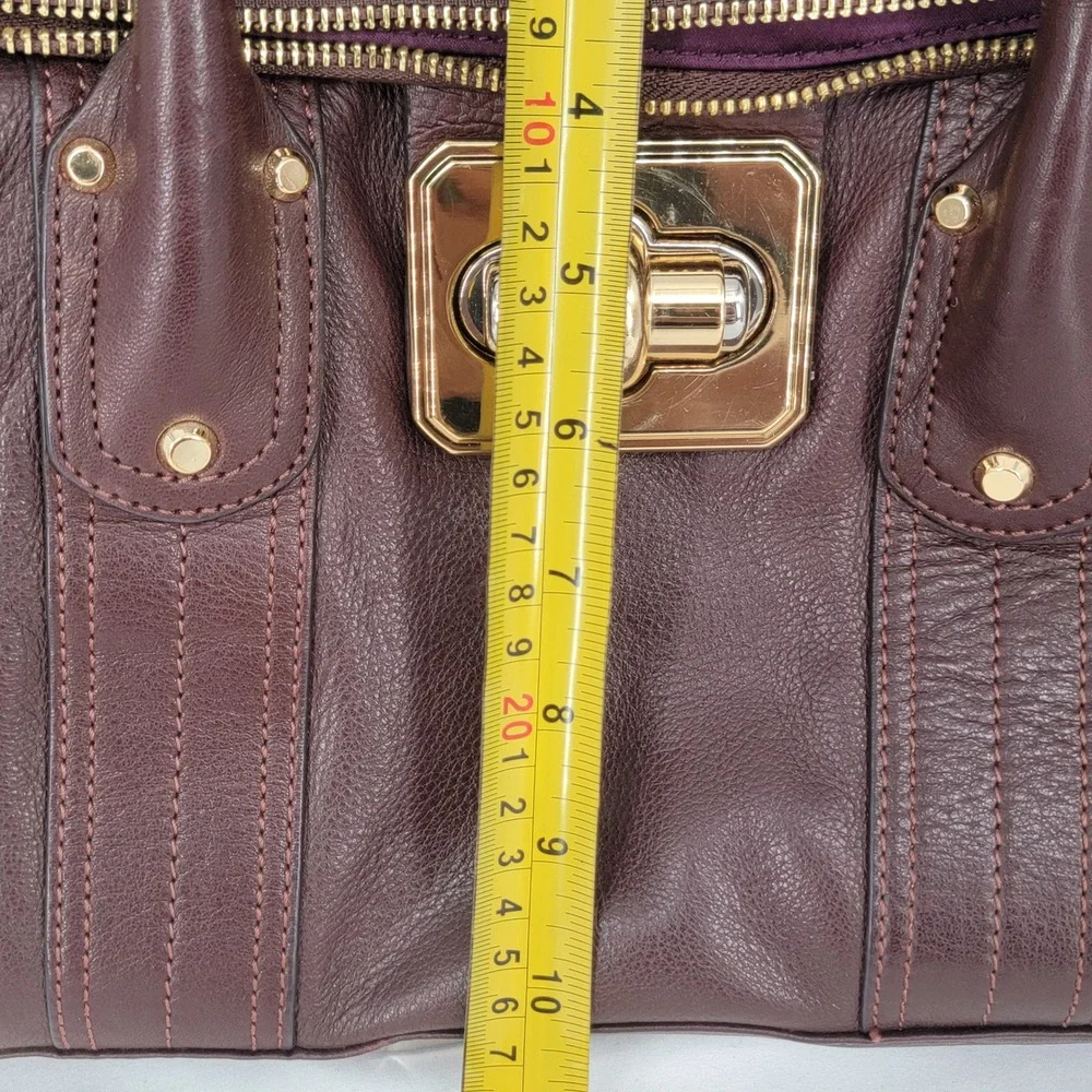 B. Makowsky Burgundy Leather Shoulder Bag Turn Lock Gold Hardware Satchel - Picture 12 of 13